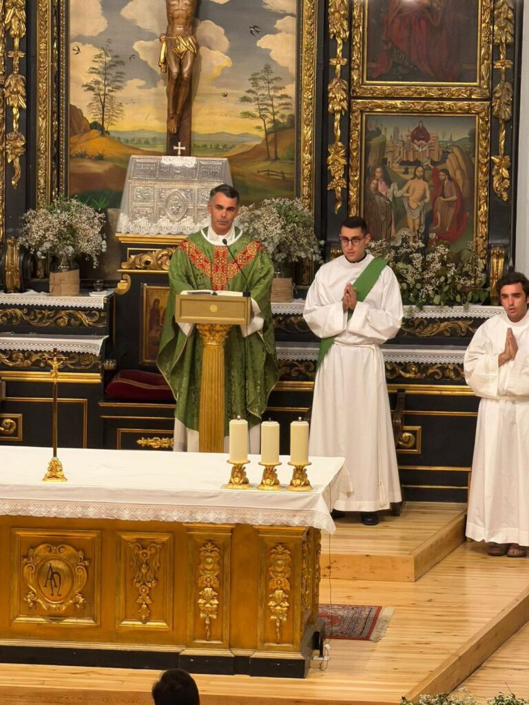 Nos ha visitado D. Álvaro Simón, diácono